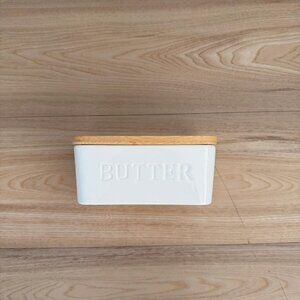 Butter Dish with Wood Lid